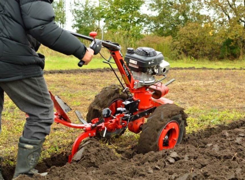 Как выбрать мотоблок бензиновый для небольшого хозяйства?